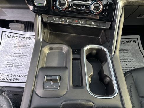 Used 2024 GMC Sierra 3500 Denali w/ Denali Reserve Package image 17