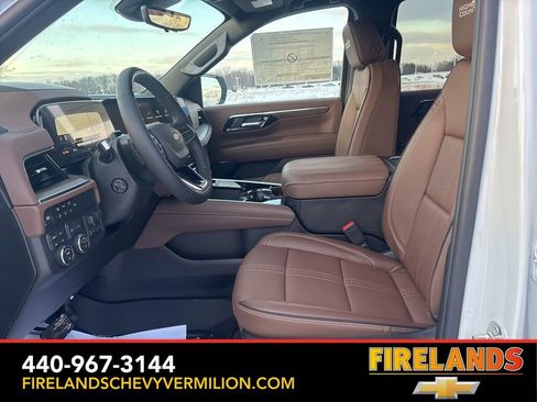 New 2026 Chevrolet Tahoe High Country w/ LPO, Illumination Package image 14