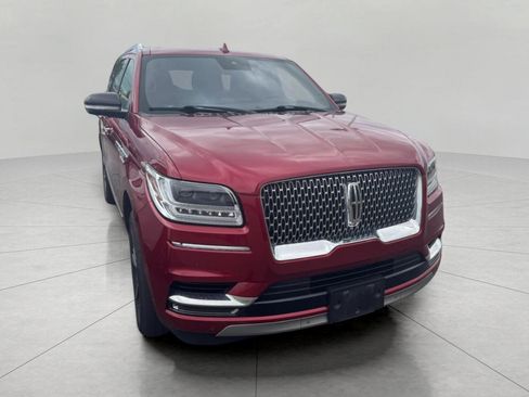 Used 2019 Lincoln Navigator Reserve AWD/4WD image 4