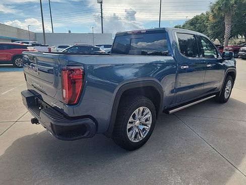Used 2026 GMC Sierra 1500 Denali w/ Technology Package AWD/4WD image 3