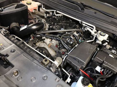 Used 2016 GMC Canyon SLE image 33