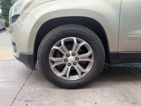 Used 2014 GMC Acadia SLT FWD image 12