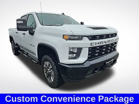 Used 2022 Chevrolet Silverado 2500 Custom w/ Custom Value Package image 2