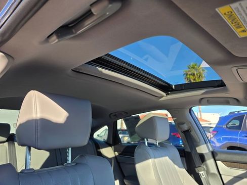 Used 2018 Honda Accord Touring image 11