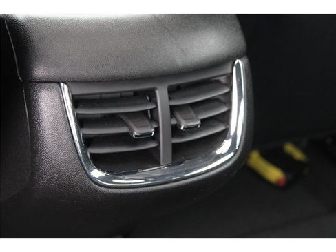 Used 2024 Chevrolet Malibu LT image 34