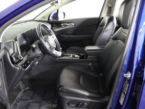 Used 2023 Kia Sportage EX FWD image 28
