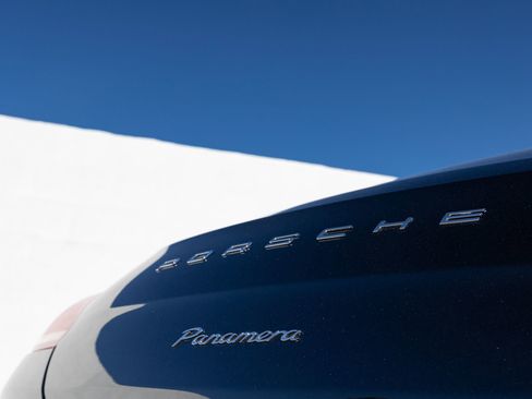 Certified 2016 Porsche Panamera image 12