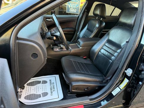Used 2013 Dodge Charger SXT Plus image 10