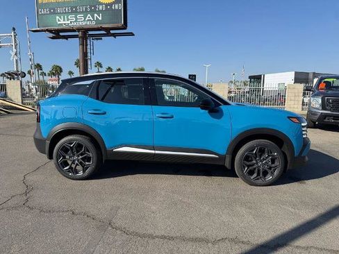 New 2025 Nissan Kicks SR image 7