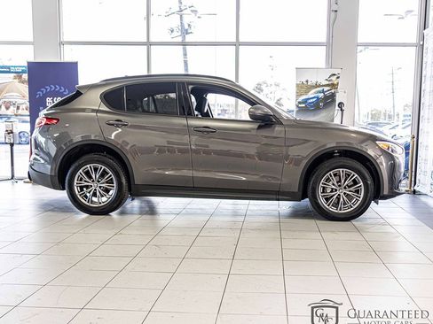 Used 2022 Alfa Romeo Stelvio Sprint image 10