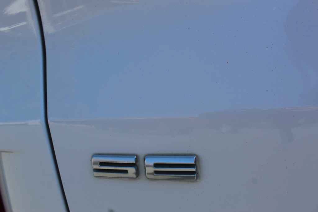 Used 2021 Ford Escape SE w/ SE Sport Appearance Package AWD/4WD image 7