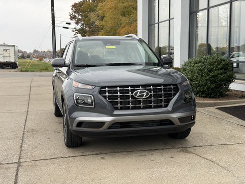 New 2026 Hyundai Venue SEL image 16