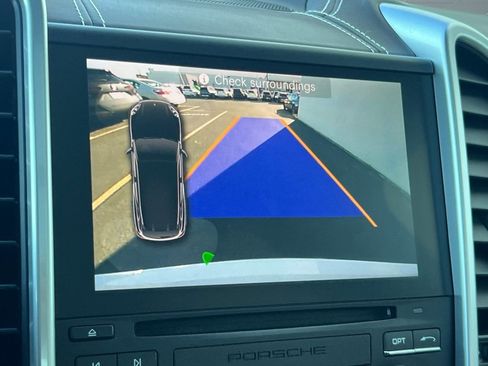 Used 2017 Porsche Cayenne S image 26