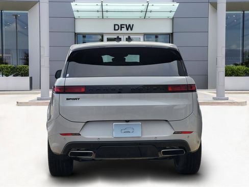 Certified 2025 Land Rover Range Rover Sport Dynamic SE image 6