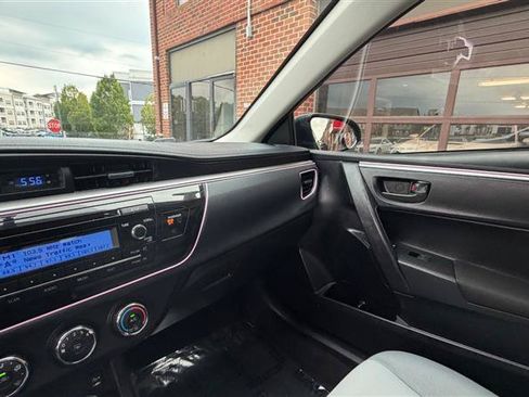 Used 2014 Toyota Corolla L FWD image 33