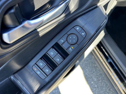 Certified 2023 Nissan Rogue SV w/ SV Premium B Package image 21