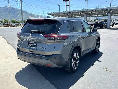 Used 2022 Nissan Rogue SV AWD/4WD image 6