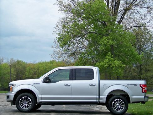 Used 2019 Ford F150 XLT w/ Equipment Group 302A Luxury AWD/4WD image 10