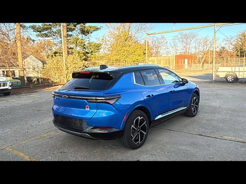 New 2025 Chevrolet Equinox EV LT image 5