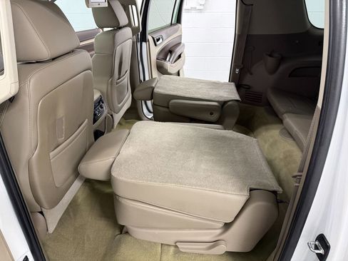 Used 2016 Chevrolet Suburban LTZ image 15