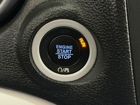 Used 2019 Dodge Journey SE w/ Connectivity Group FWD image 28