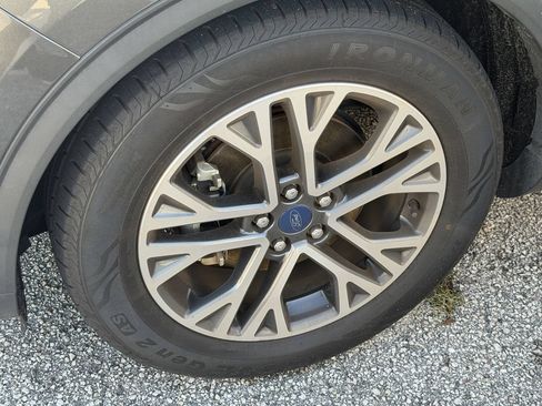 Used 2020 Ford Escape SEL FWD image 7