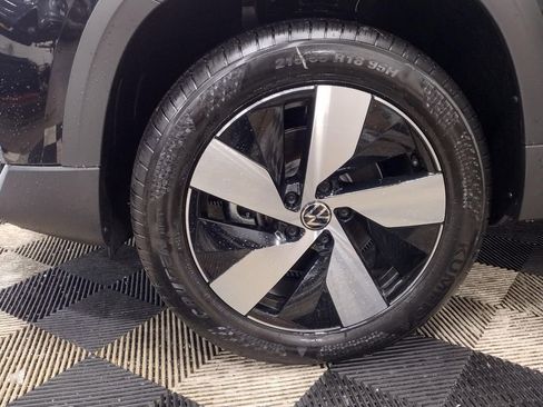 New 2026 Volkswagen Taos S image 6