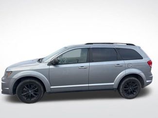 Used 2020 Dodge Journey SE w/ SE Popular Equipment Group video 2