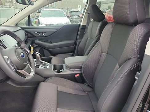 Used 2025 Subaru Outback Premium w/ Popular Package #1A image 18