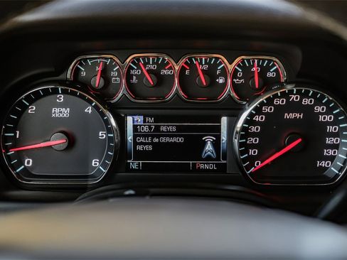 Used 2019 GMC Yukon SLT image 15