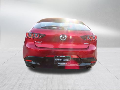 Used 2019 MAZDA MAZDA3 Hatchback w/ Premium Package image 6
