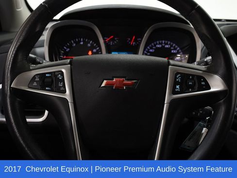 Used 2017 Chevrolet Equinox Premier w/ Enhanced Convenience Package AWD/4WD image 10