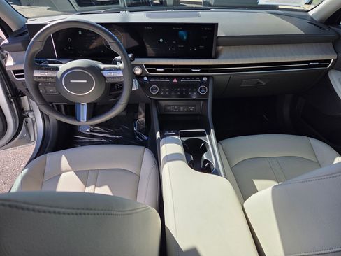 Used 2025 Hyundai Sonata Limited image 19