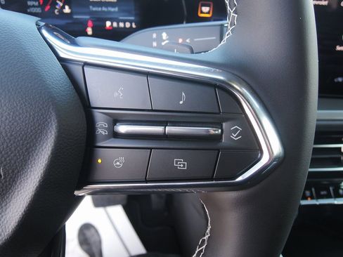 New 2026 Chevrolet Traverse LT image 15