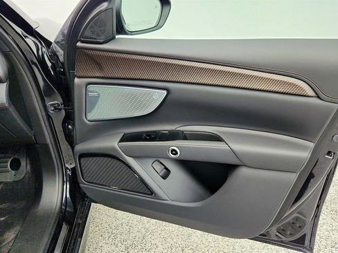 Used 2025 Maserati Grecale Folgore image 27