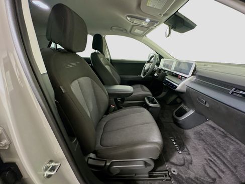 Used 2024 Hyundai Ioniq 5 SE RWD image 31