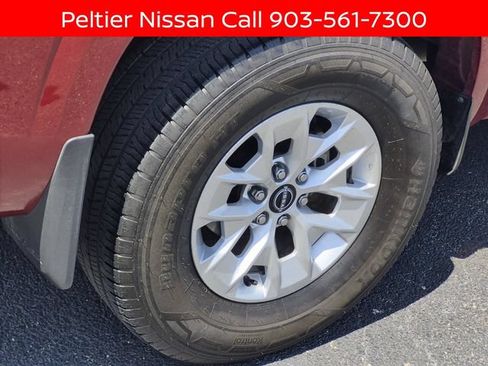 Certified 2024 Nissan Frontier SV w/ Technology Package RWD image 7