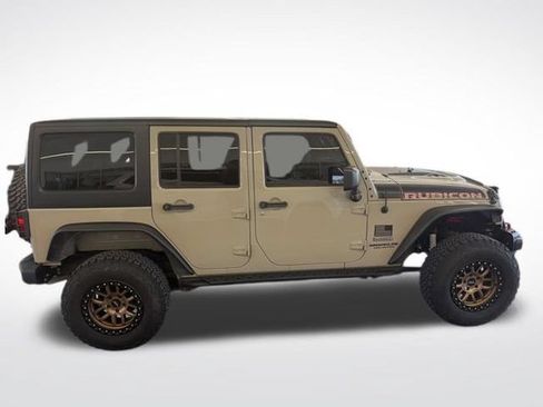 Used 2017 Jeep Wrangler Unlimited Rubicon AWD/4WD image 12