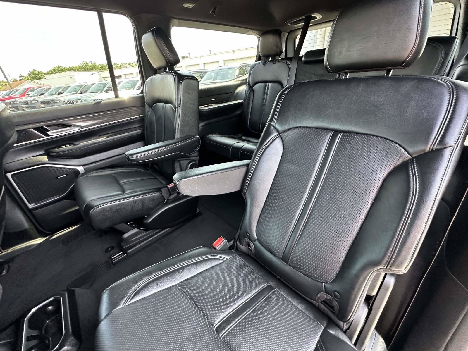 Used 2024 Jeep Wagoneer Series II AWD/4WD image 35