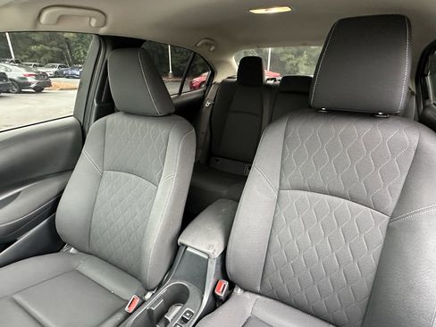 Used 2023 Toyota Corolla LE w/ LE Convenience Package FWD image 7