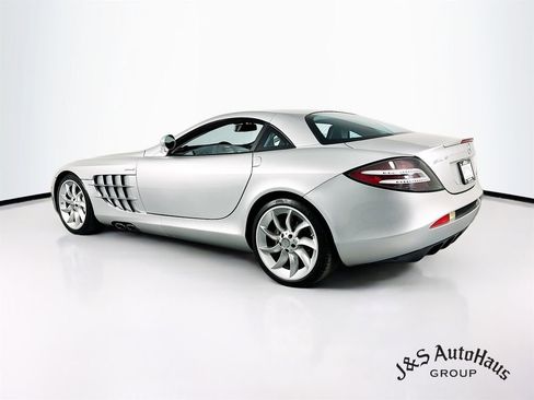 Used 2006 Mercedes-Benz SLR image 5
