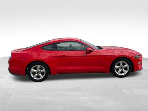 Used 2019 Ford Mustang Coupe image 11