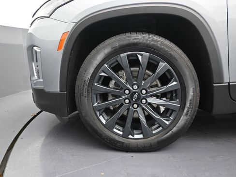 Used 2023 Chevrolet Traverse RS image 15