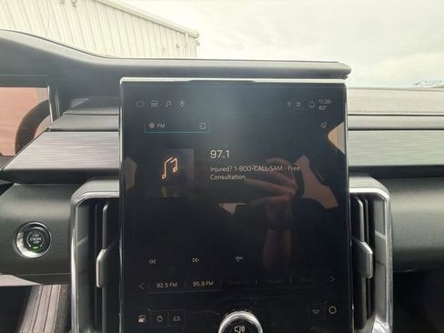 Used 2025 GMC Acadia Elevation w/ Elevation Premium Package image 13