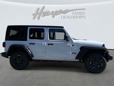 New 2026 Jeep Wrangler Sport AWD/4WD image 3