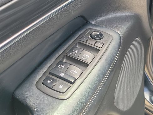 Used 2021 Jeep Grand Cherokee Limited w/ Quick Order Package 28K 80th RWD image 17