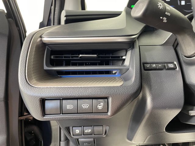 Used 2026 Toyota Prius Limited w/ Limited Premium Package AWD/4WD image 13