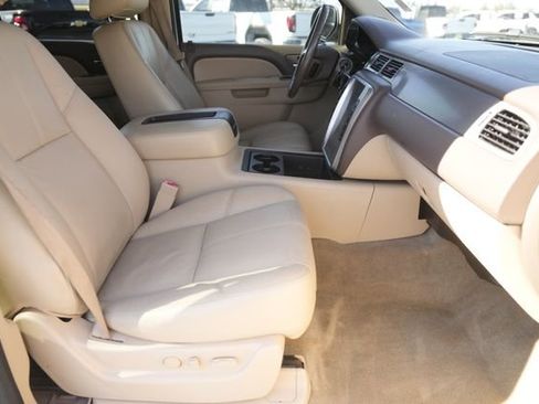 Used 2012 Chevrolet Tahoe LT image 21