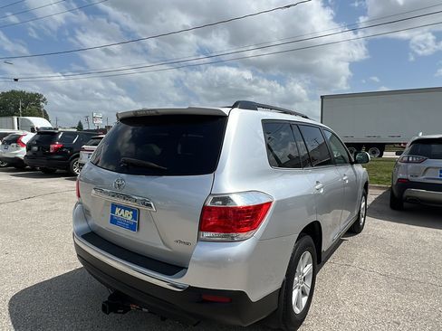 Used 2012 Toyota Highlander 4WD w/ Tech Pkg image 6