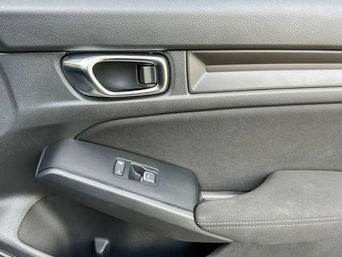 Used 2025 Honda Civic Sport image 27